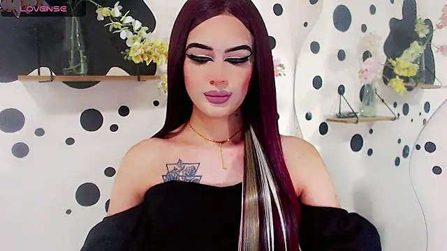 IvanaColizon BigCock online show from 05/02/26, 01:05
