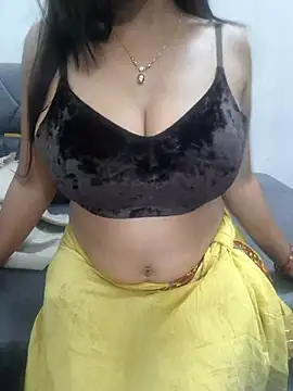 Snapshot of Decant_Ruhi143 chatting on 03/17/25, 05:49 Decant Ruhi143 online show from 03/17/25, 05:49