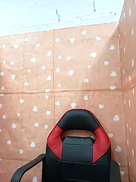 Snapshot of Jenny_gir25 chatting on 10/15/25, 02:14 Jenny gir25 online show from 10/15/25, 02:14