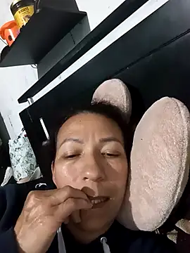 Antonela45 online show from 03/06/25, 12:43