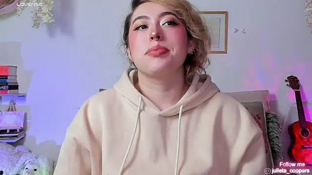 julieta cooper20 online show from 04/03/26, 03:57