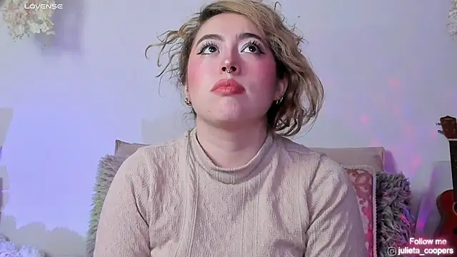 julieta cooper20 online show from 03/17/26, 04:15