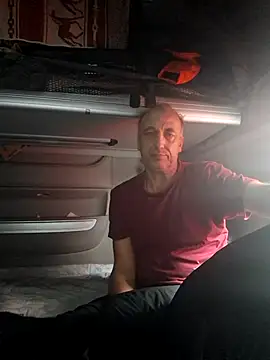 aleksis1313 online show from 10/29/25, 03:11