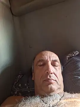 aleksis1313 online show from 10/18/25, 09:22