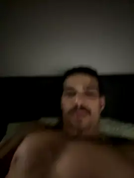 Snapshot of Maikolsalami2 chatting on 11/05/25, 09:01 Maikolsalami2 online show from 11/05/25, 09:01