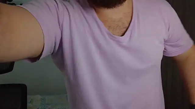 Snapshot of Edmund98 chatting on 11/29/25, 02:39 Edmund98 online show from 11/29/25, 02:39