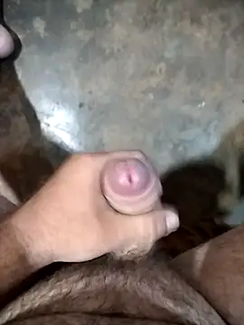 Snapshot of mivergom chatting on 02/15/26, 07:57 mivergom online show from 02/15/26, 07:57