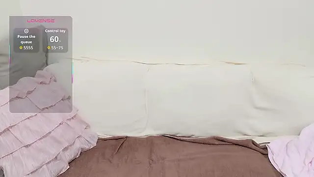 pppYukaqqq online show from 01/12/26, 11:06