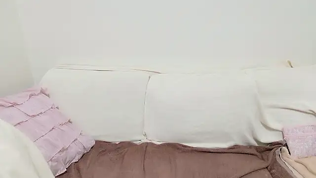 pppYukaqqq online show from 02/16/26, 11:53