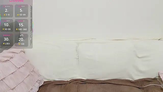 pppYukaqqq online show from 10/27/25, 10:49