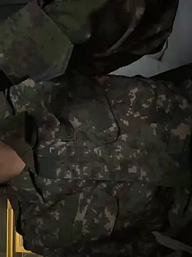 hello038038 online show from 10/31/25, 10:56