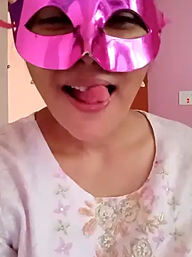 Ronak kaur online show from 10/18/25, 03:52