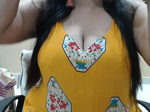 Snapshot of Surjeet_Kaur chatting on 06/25/26, 02:09 Surjeet Kaur online show from 06/25/26, 02:09