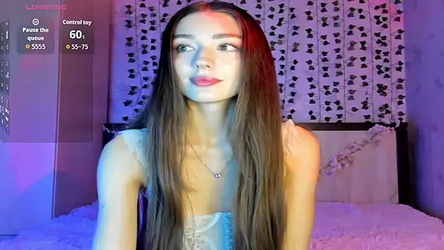 Snapshot of MelissaMillton chatting on 10/02/25, 06:44 MelissaMillton online show from 10/02/25, 06:44