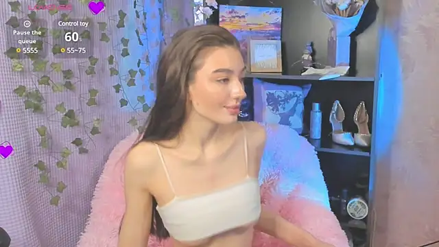 Snapshot of MelissaMillton chatting on 03/18/25, 04:18 MelissaMillton online show from 03/18/25, 04:18