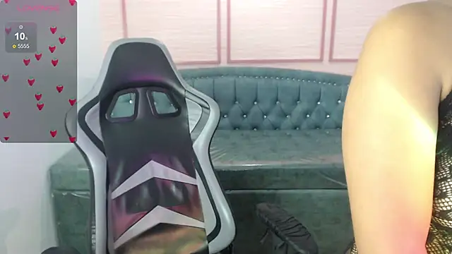 alexa romero t online show from 11/11/25, 12:44