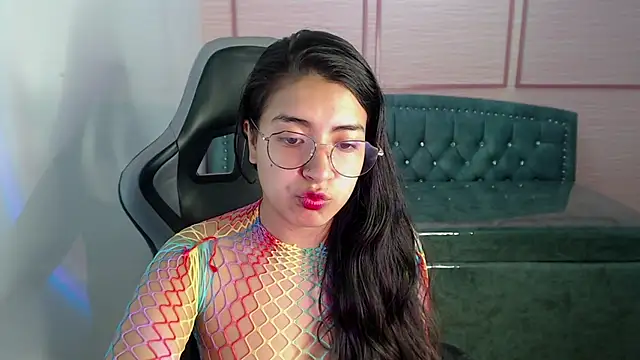 alexa romero t online show from 10/11/25, 12:17