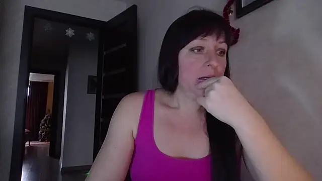 CarolinaReaperRed online show from 12/19/25, 09:33