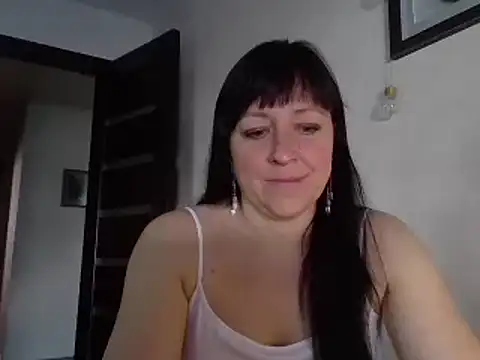 Snapshot of CarolinaReaperRed chatting on 03/21/25, 06:38 CarolinaReaperRed online show from 03/21/25, 06:38