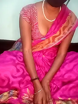 Snapshot of Queen_janu1 chatting on 03/03/25, 06:46 Queen janu1 online show from 03/03/25, 06:46