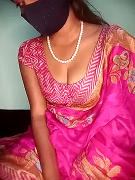 Snapshot of Queen_janu1 chatting on 03/06/25, 01:16 Queen janu1 online show from 03/06/25, 01:16