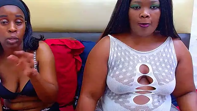 Snapshot of DarkEngelASS chatting on 12/04/25, 03:27 DarkEngelASS online show from 12/04/25, 03:27