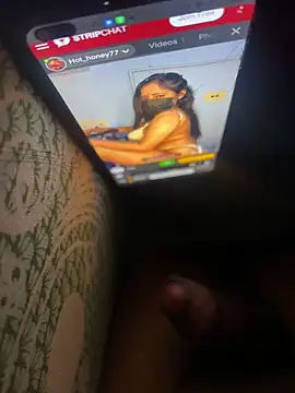 Snapshot of RightFielder chatting on 11/14/25, 05:16 RightFielder online show from 11/14/25, 05:16