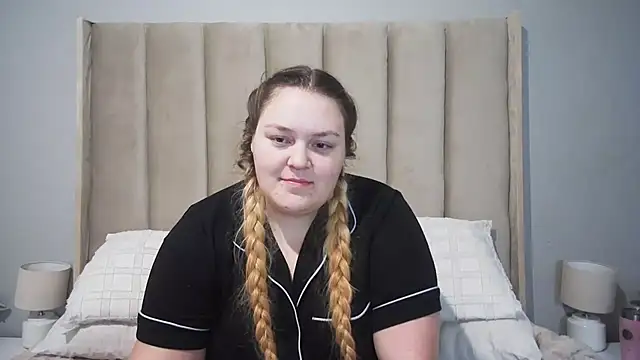 Neytjie online show from 06/29/26, 04:08