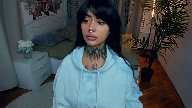 CharimgSabrina online show from 02/06/26, 06:09