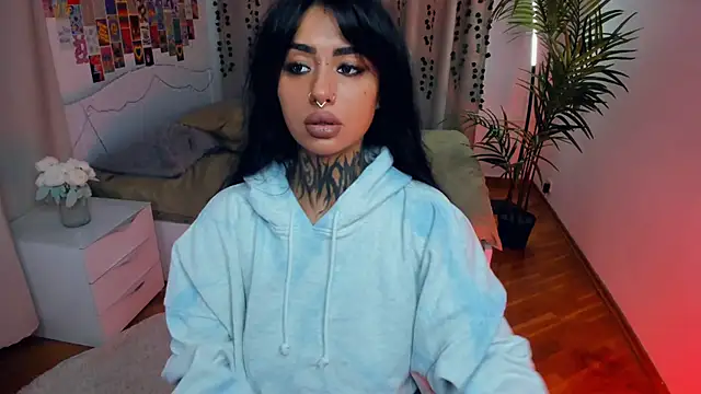 CharimgSabrina online show from 02/12/26, 06:13