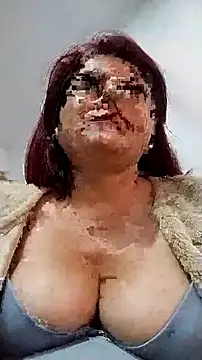 BiancaSteel online show from 10/28/25, 01:28