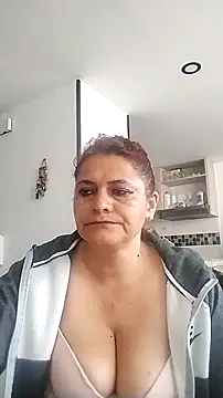 BiancaSteel online show from 11/07/25, 01:04