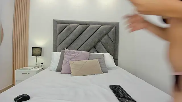 sweetandyy  online show from 03/25/26, 01:32