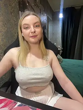 Lina ly online show from 03/18/25, 08:05