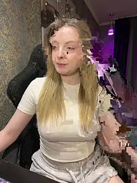 Lina ly online show from 04/26/26, 08:06