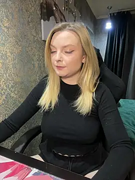 Lina ly online show from 03/11/25, 08:20