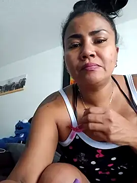 Ariana Rodriguez online show from 11/10/25, 02:33