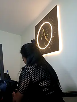Ariana Rodriguez online show from 04/19/26, 04:52