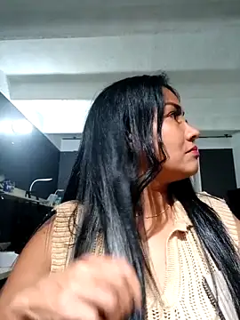 Ariana Rodriguez online show from 10/16/25, 01:36