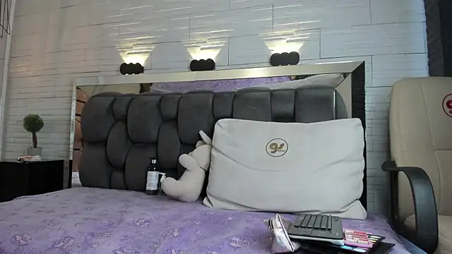 jade heartt online show from 11/13/25, 06:34