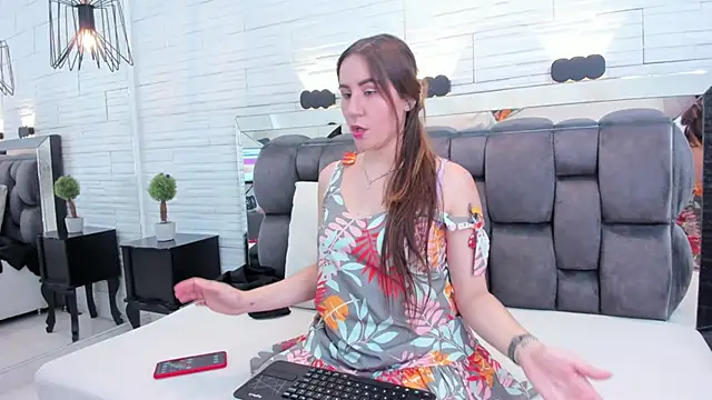 jade heartt online show from 03/13/25, 07:06