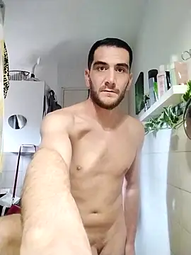 Snapshot of Anthopassif84 chatting on 03/11/25, 11:01 Anthopassif84 online show from 03/11/25, 11:01
