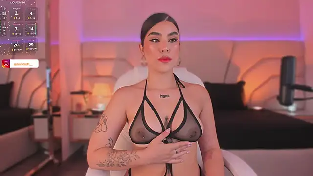 Snapshot of Violeta-Marquez chatting on 09/18/25, 11:46 Violeta-Marquez online show from 09/18/25, 11:46