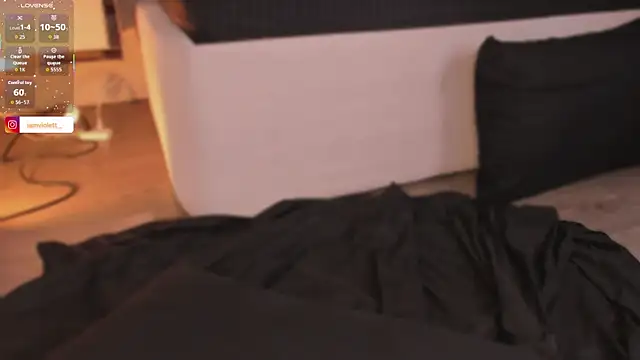 Violeta-Marquez online show from 11/30/25, 03:24