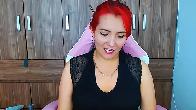 Snapshot of nanis_milf chatting on 06/23/26, 03:10 nanis milf online show from 06/23/26, 03:10