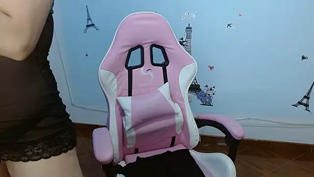 nanis milf online show from 04/16/26, 01:45