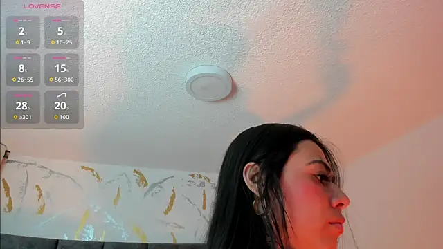 Cristal Velle online show from 04/10/26, 10:44