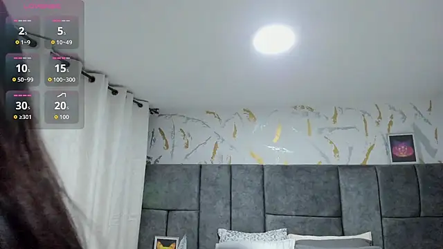 Cristal Velle online show from 12/02/25, 12:40