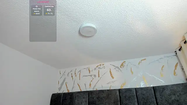 Cristal Velle online show from 05/20/26, 12:57