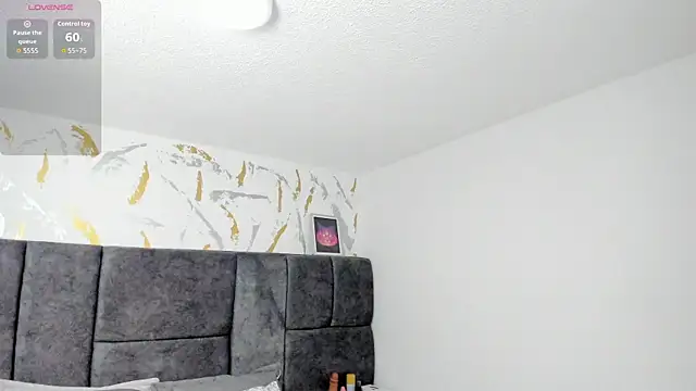 Cristal Velle online show from 02/05/26, 01:29